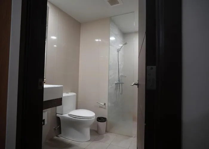 Cozy Modern 1br With Pool Access And Near Okada * Manila