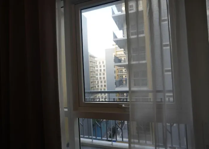 Apartamento Cozy Modern 1br With Pool Access And Near Okada *