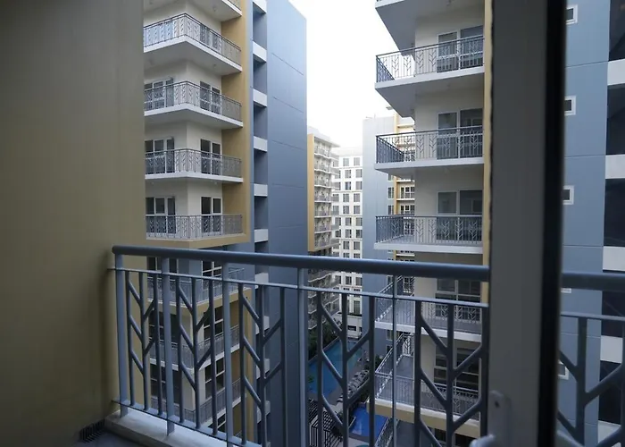 Cozy Modern 1br With Pool Access And Near Okada *